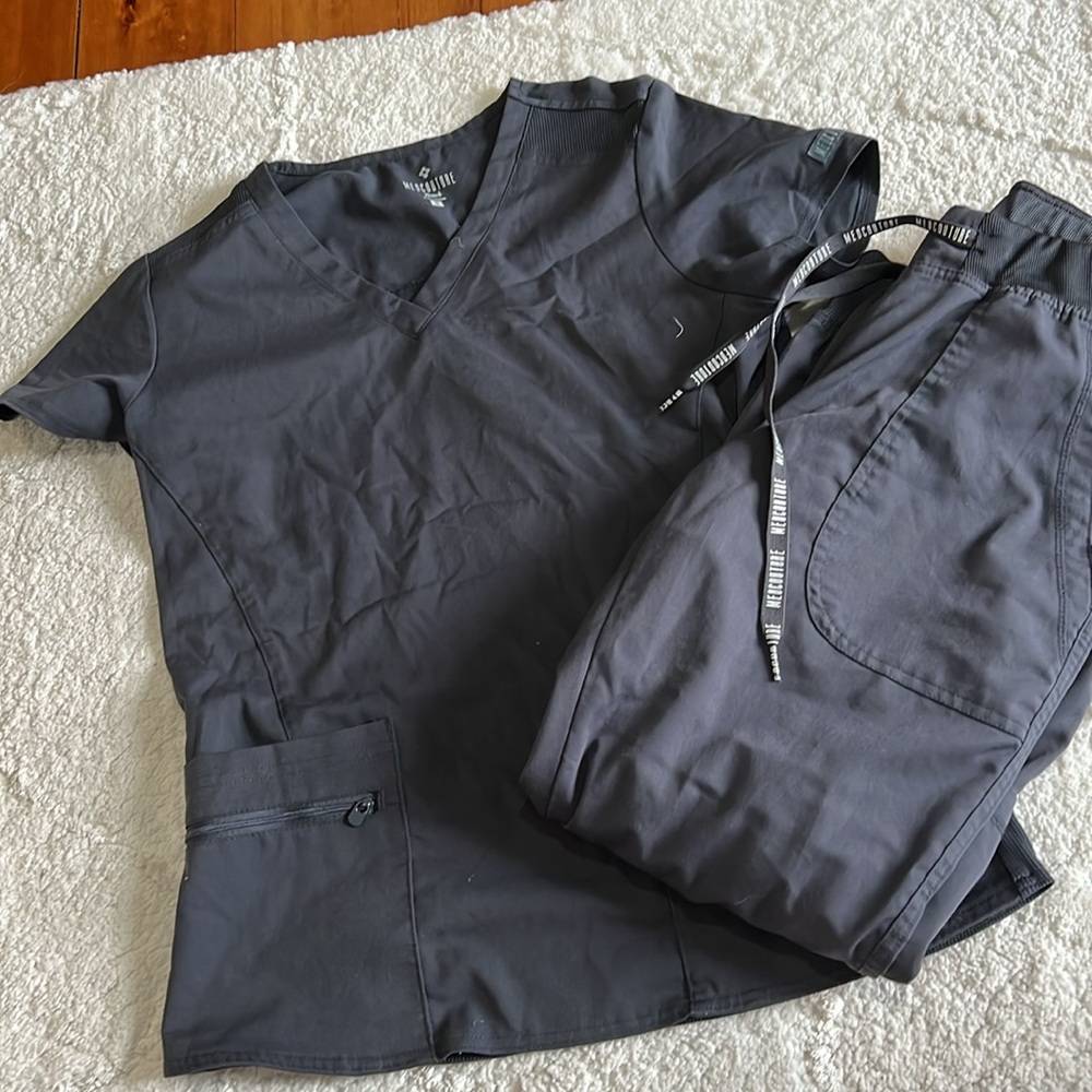 Med Couture | scrub set Small pewter Jogger & top